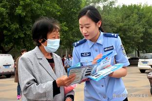 发挥亮眼！阿姆拉巴特11次夺回球权，两队所有球员中最多