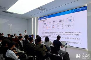 记者：法兰克福负担范德贝克全部薪水，选择买断条款1500万欧